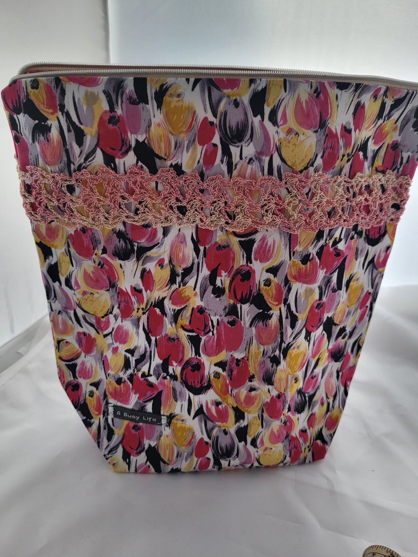 Lacy tulip project bag, Zippered Project Bag,    project bag,  Storage bag