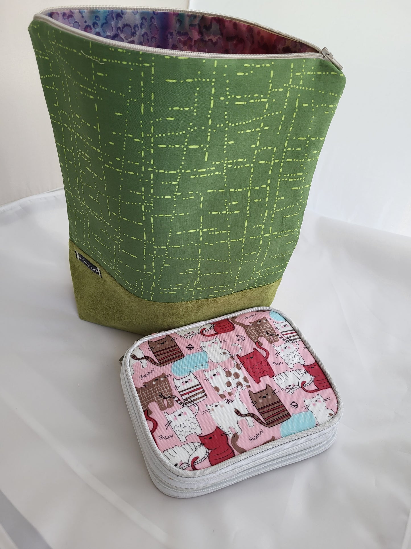 Spring Green project bag, Zippered Project Bag,  project bag,  Storage bag  WITH notions bag